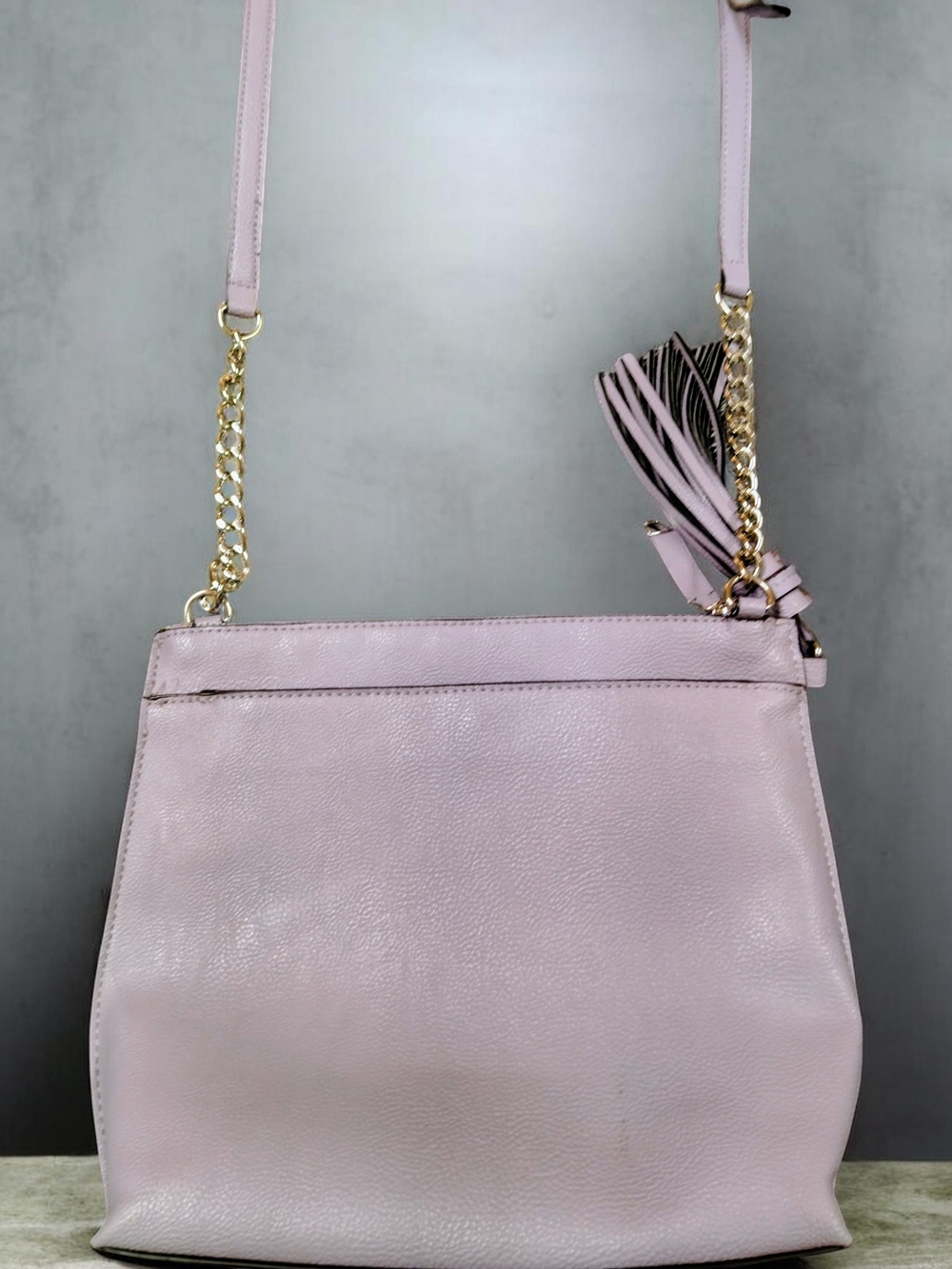 CALVIN KLEIN Crossbody Bag with Gold Chain, Leather,